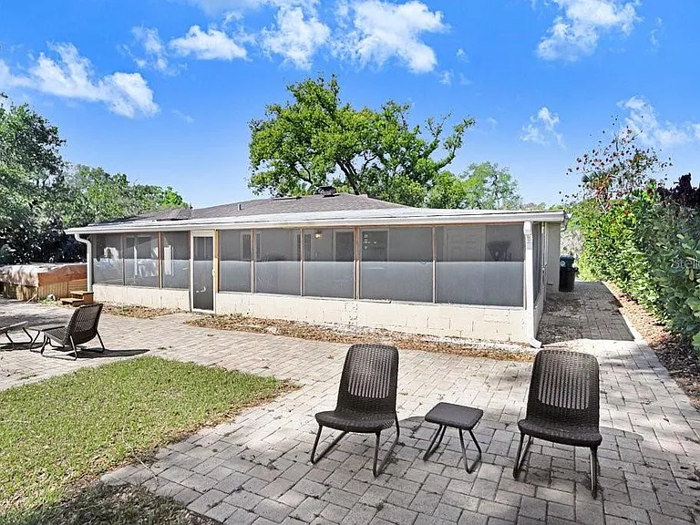 6703 N River Blvd — Photo 29