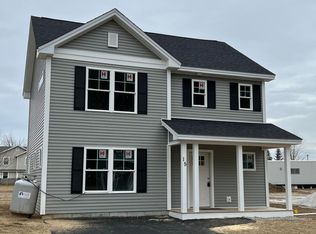 15 Intrepid St, Brunswick, ME 04011