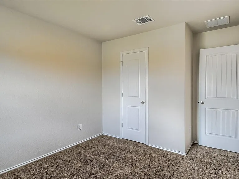 745 Adler Way — Photo 17
