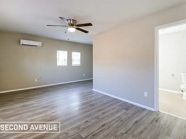 2616 NE Success St — Photo 3