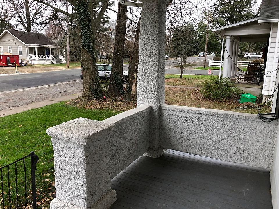 1st image of 502 Maple Ave