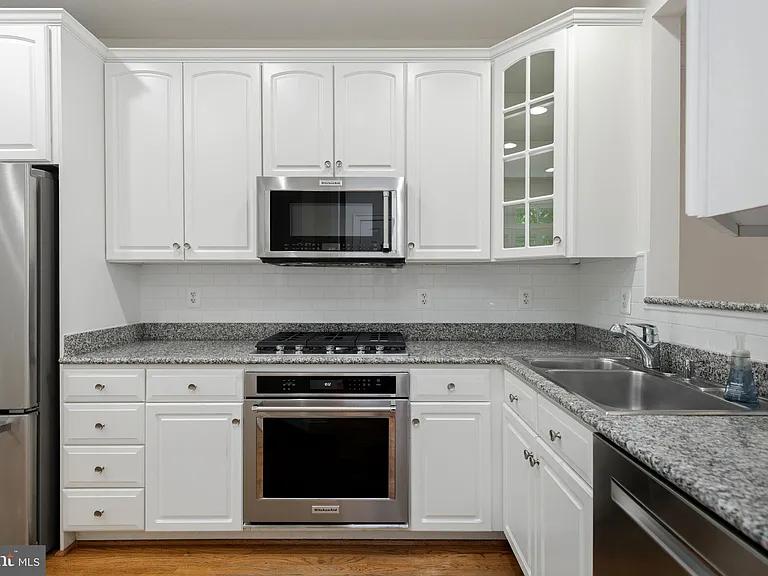 9 Franklin St — Photo 9