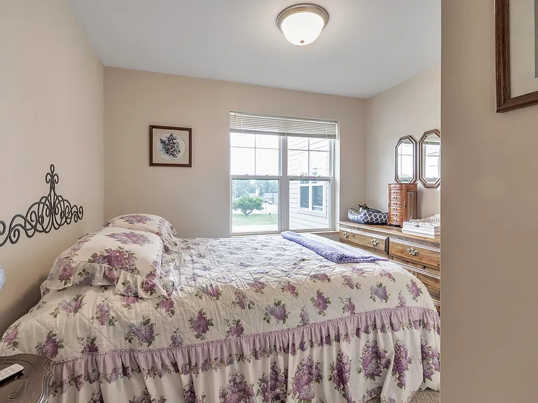 237 Cook Ave — Photo 12