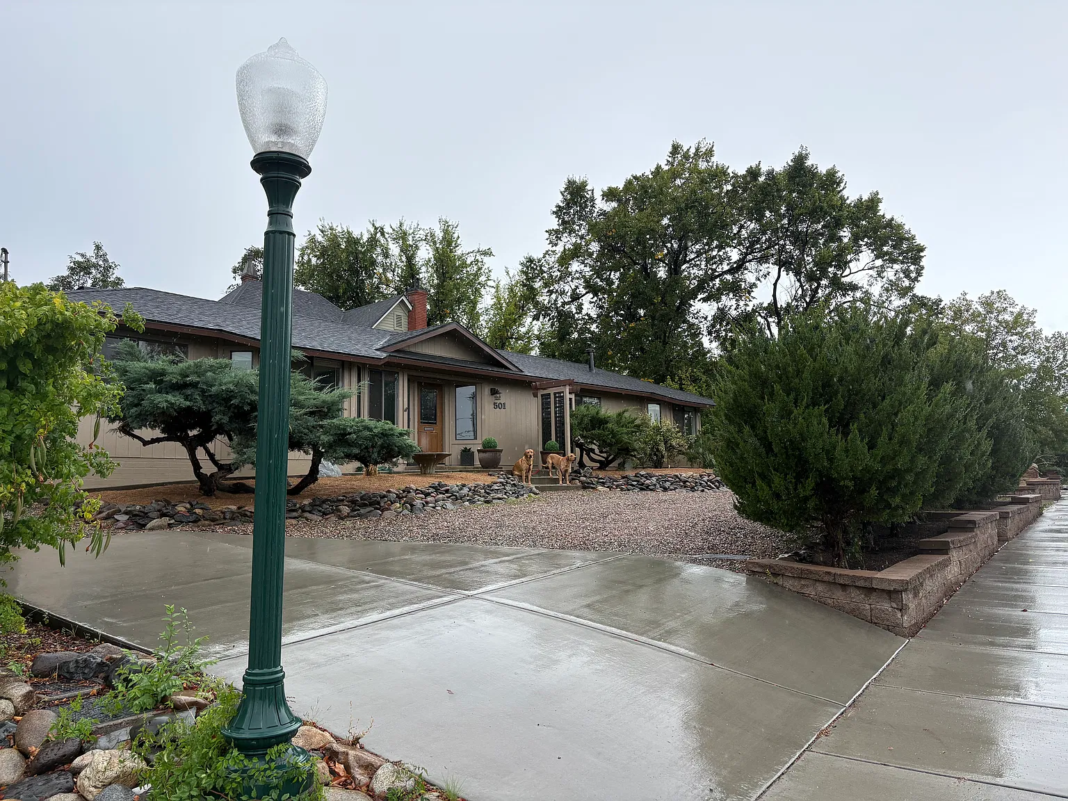 501 E Goodwin St — Photo 1