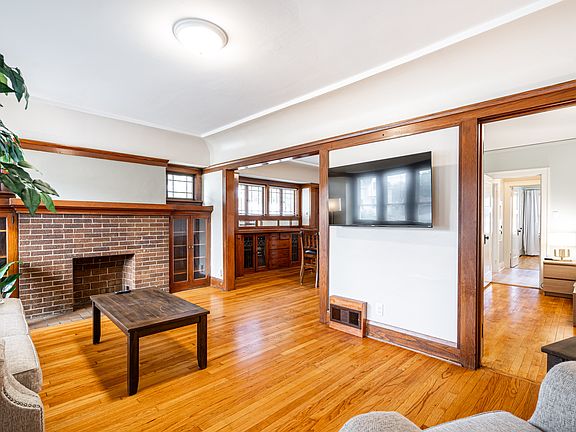 4th image of 1300 S 72nd St #1300