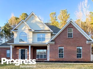 95 Barrington Farms Ct, Sharpsburg, GA 30277