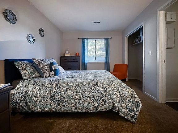 Bedroom | Plantation Flats | North Charleston, SC