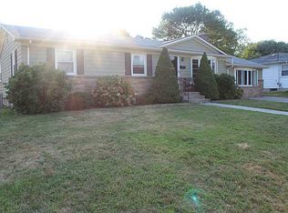 120 Dellwood Rd, Cranston, RI 02920