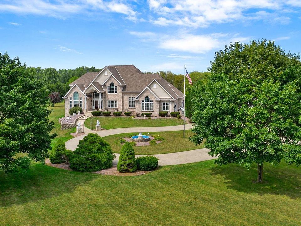 18990 West Coffee ROAD, New Berlin, WI 53146 | Zillow