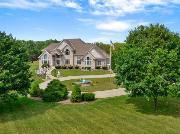 18990 West Coffee ROAD, New Berlin, WI 53146