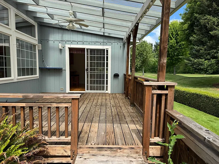 158 Village Dr — Photo 16