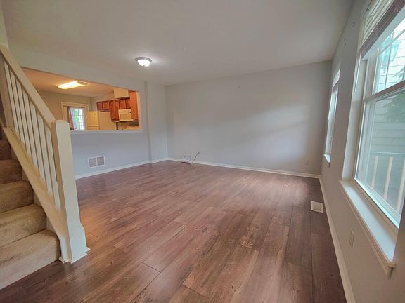 2nd image of 4515 W 193rd St