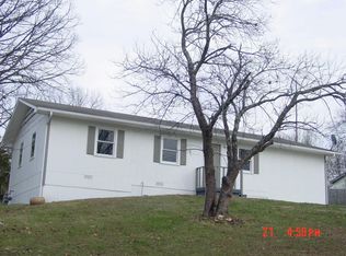 709 Iris Ave, Crane, MO 65633