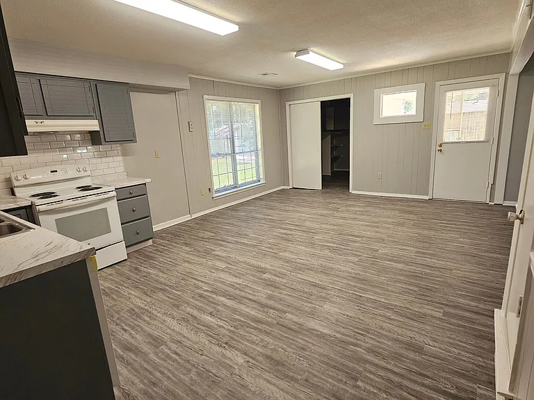 6685 Evergreen Cv — Photo 6
