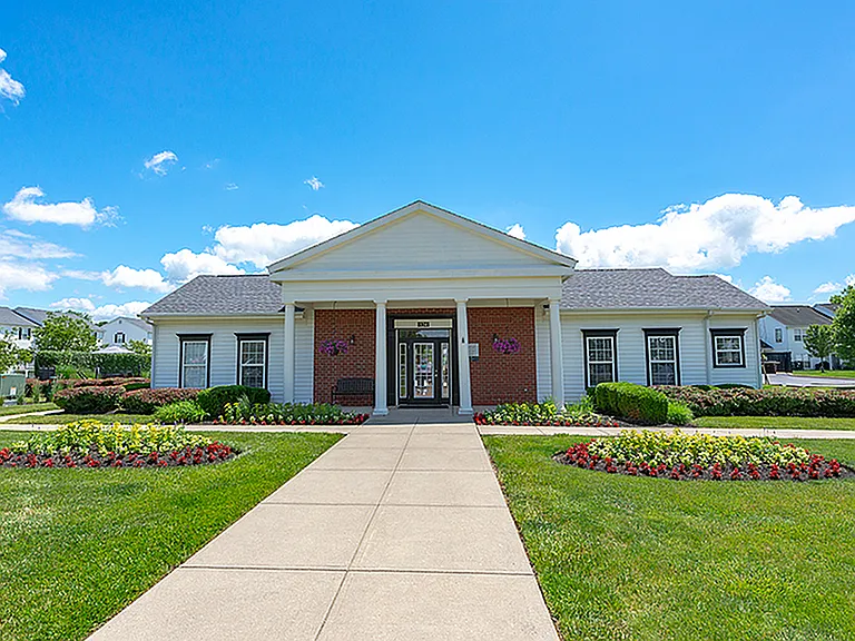 Troy Farms - Clubhouse