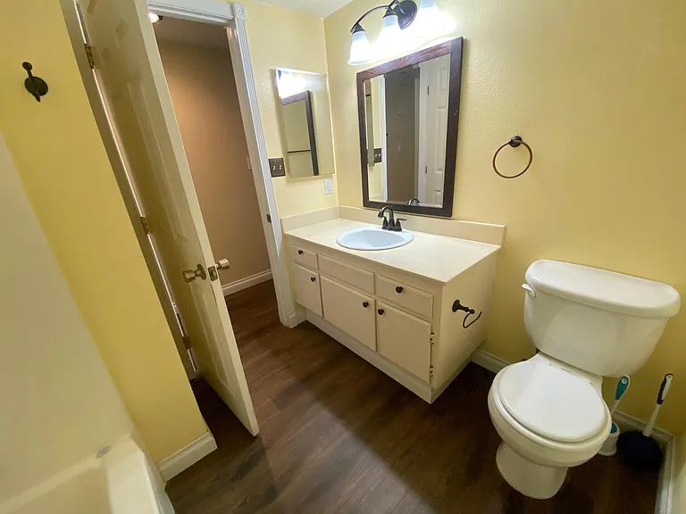1651 S Juniper St #225 — Photo 7