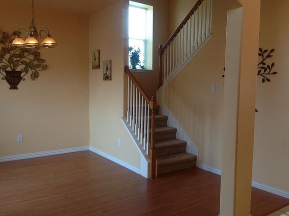 4th image of 407 Clear Cove Ct