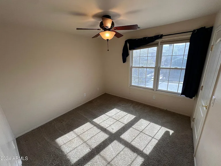 2226 E Bowker St — Photo 16