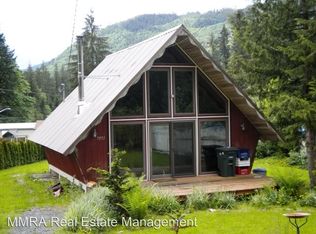 7971 Apache Dr, Maple Falls, WA 98266