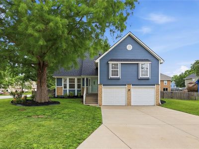 1906 Choctaw Dr, Greenwood, MO, 64034