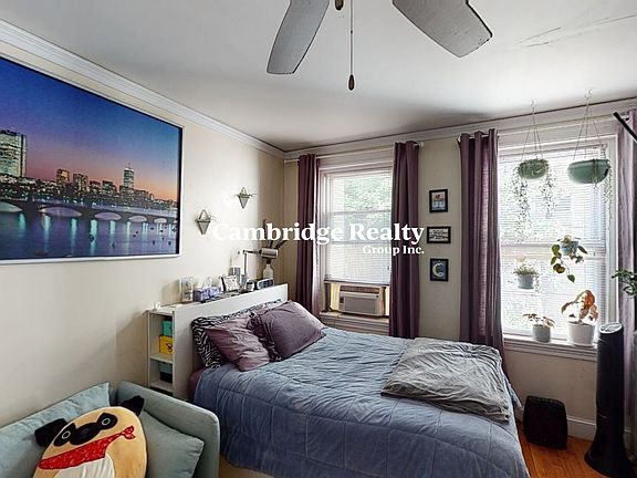 3rd image of 33 Walbridge St #11T