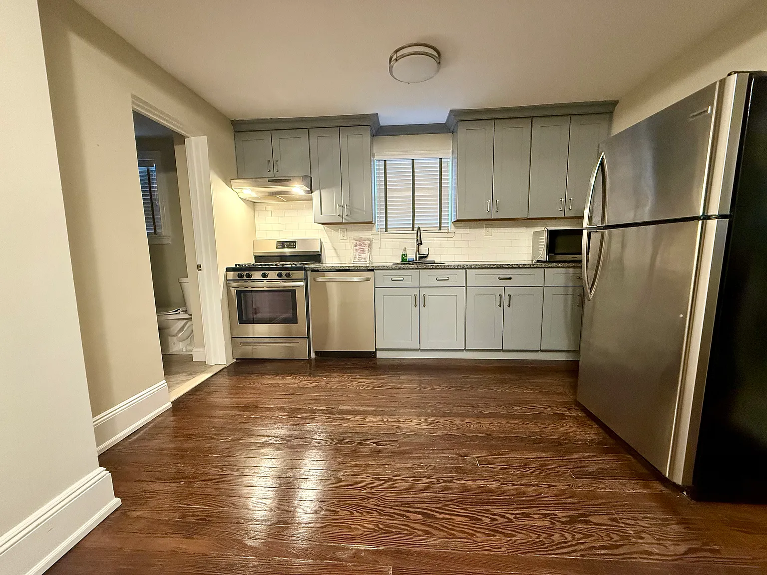 54 Henry St — Photo 4