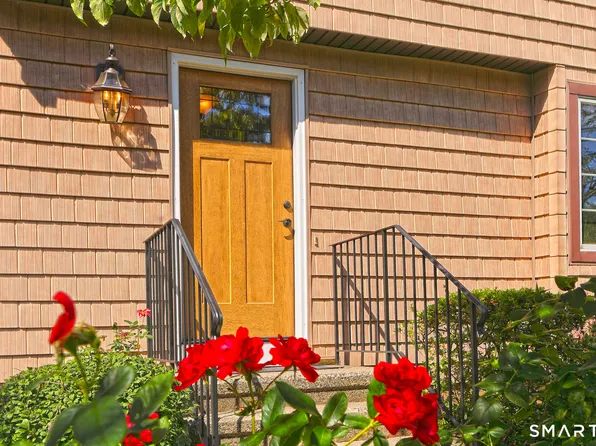 154 Benz Street, Ansonia, CT 06401