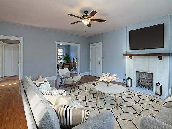 3rd image of 2570 Madison Rd APT 12