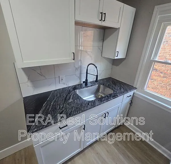 1056 Wilson Ave #D — Photo 8