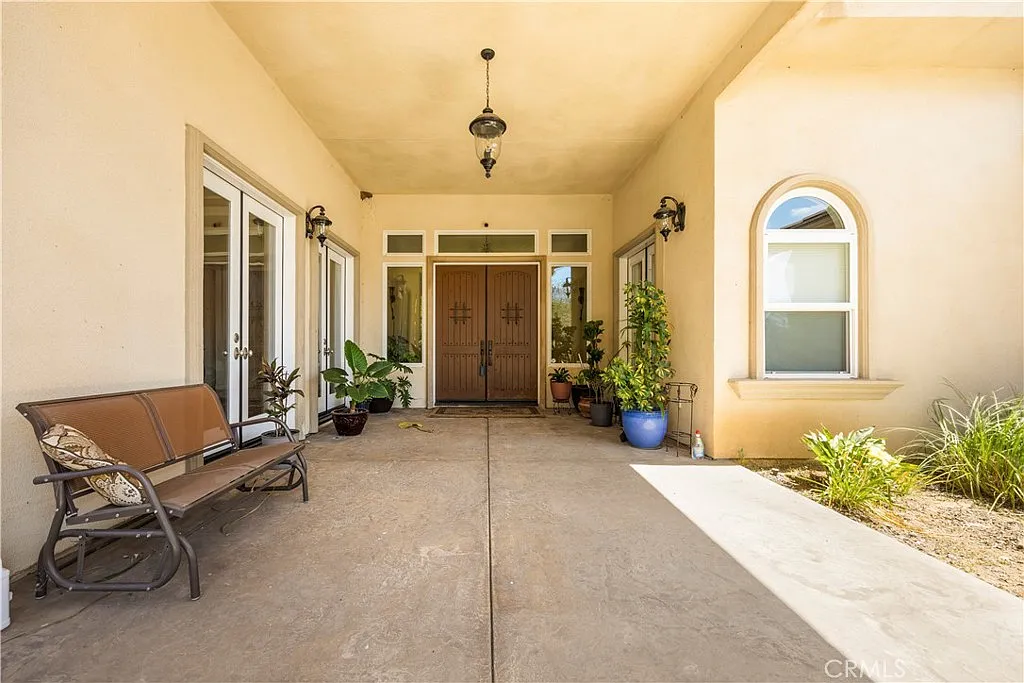 5 bed, 4380 sqft, $10,000 — Photo 4
