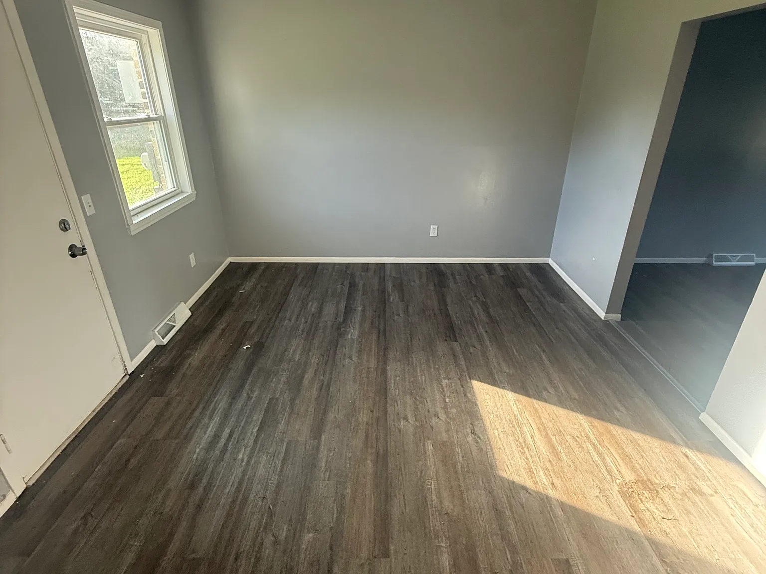 2 bed, $1,095 — Photo 4