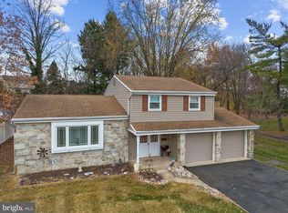 3437 Parkview Dr, Bensalem, PA 19020
