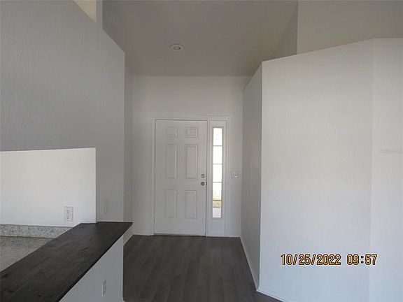 3rd image of 3431 Stoneway Dr