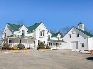 262 Mayall Rd APT 3, Gray, ME 04039