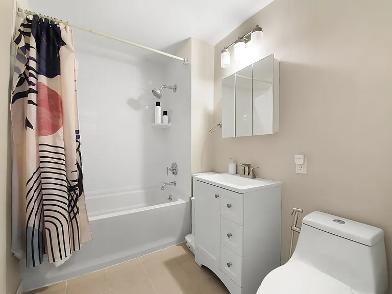 187 Wayne St #206C — Photo 9