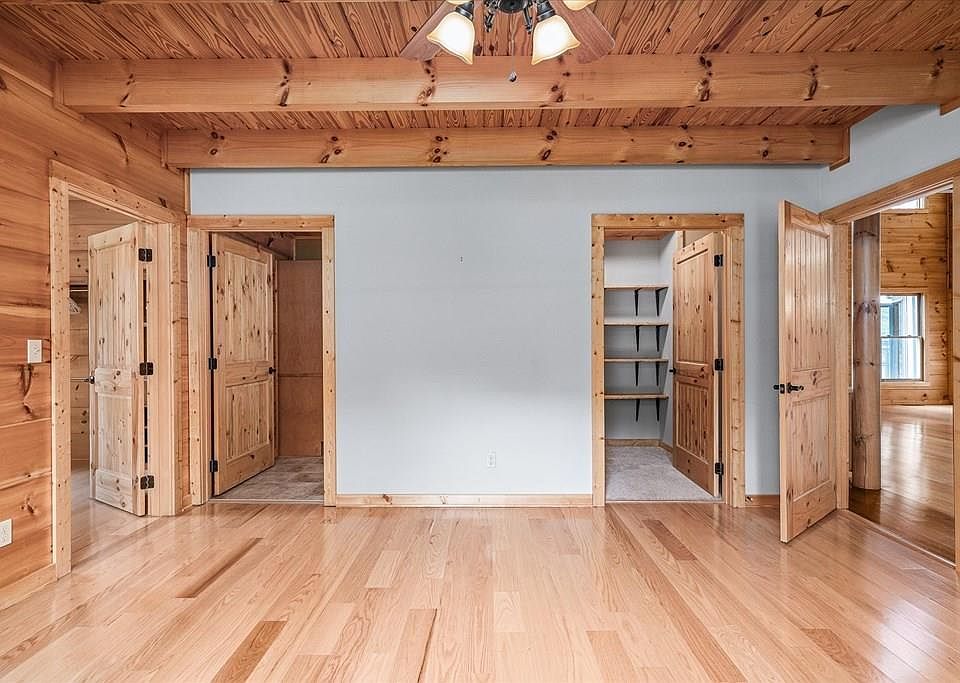 28th image of 2442 Long Branch Rd