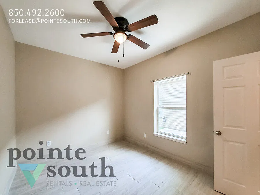 2425 E Johnson Ave — Photo 4