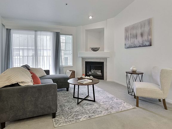 4th image of 1606 Kennedy Pl #G-3