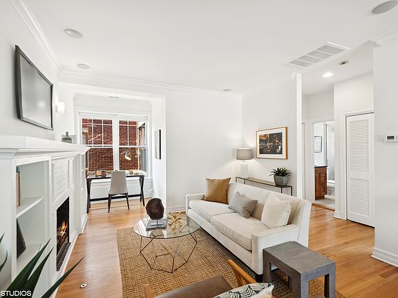4th image of 2707 N Mildred Ave APT 3C
