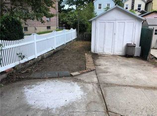 43-13 218th St, Bayside, NY 11361