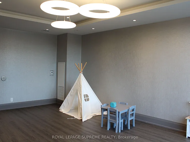 15 Lynch St #606 — Photo 24