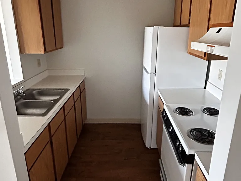 203 N Woodwind Dr #D — Photo 5