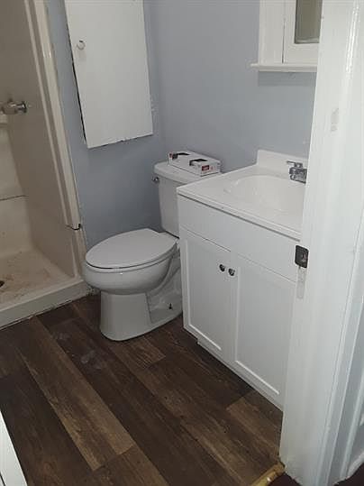 2nd image of 416 Sycamore St APT C