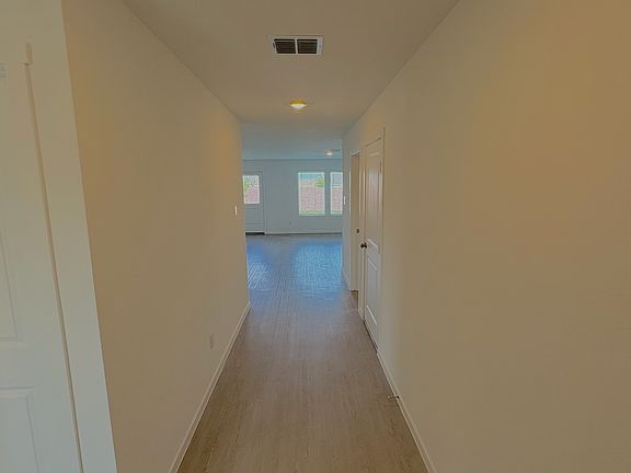 4th image of 15020 Reyes Rd