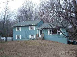 24 Tracy Rd, New Paltz, NY 12561