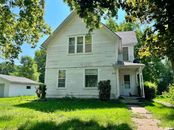 1018 8th St, Erie, IL 61250