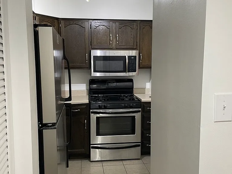644 W Arlington Pl #1G — Photo 4