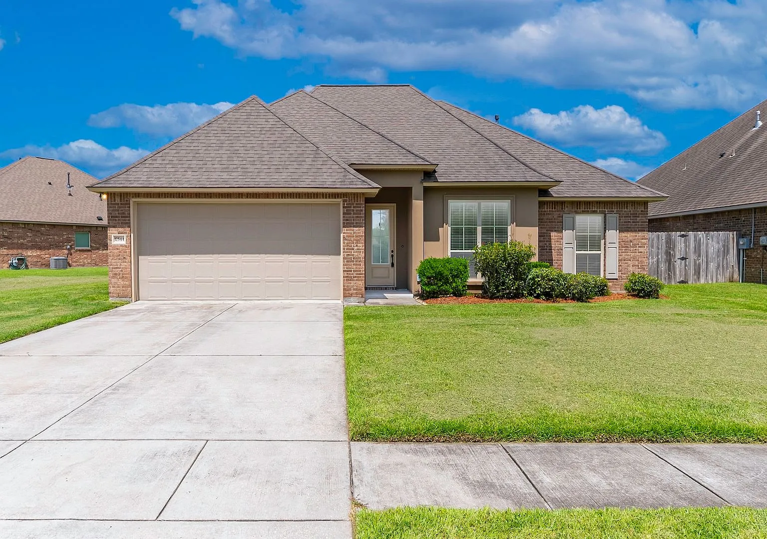 4 Bedroom House in Ascension Parish School District — Photo 1