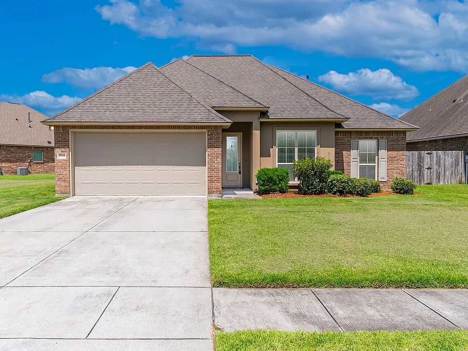 17544 Soaring Flight Dr