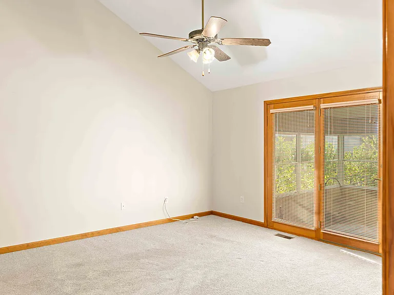 3442 Berkdale Dr — Photo 6